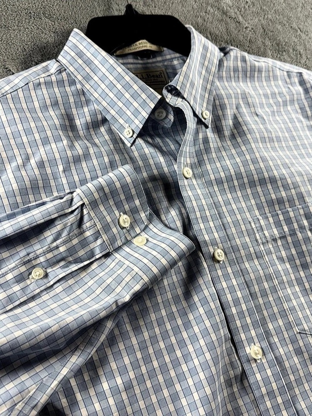 L.L.Bean Traditional Fit Button-Down Shirt Plaid Cotton Button-Down Size Medium